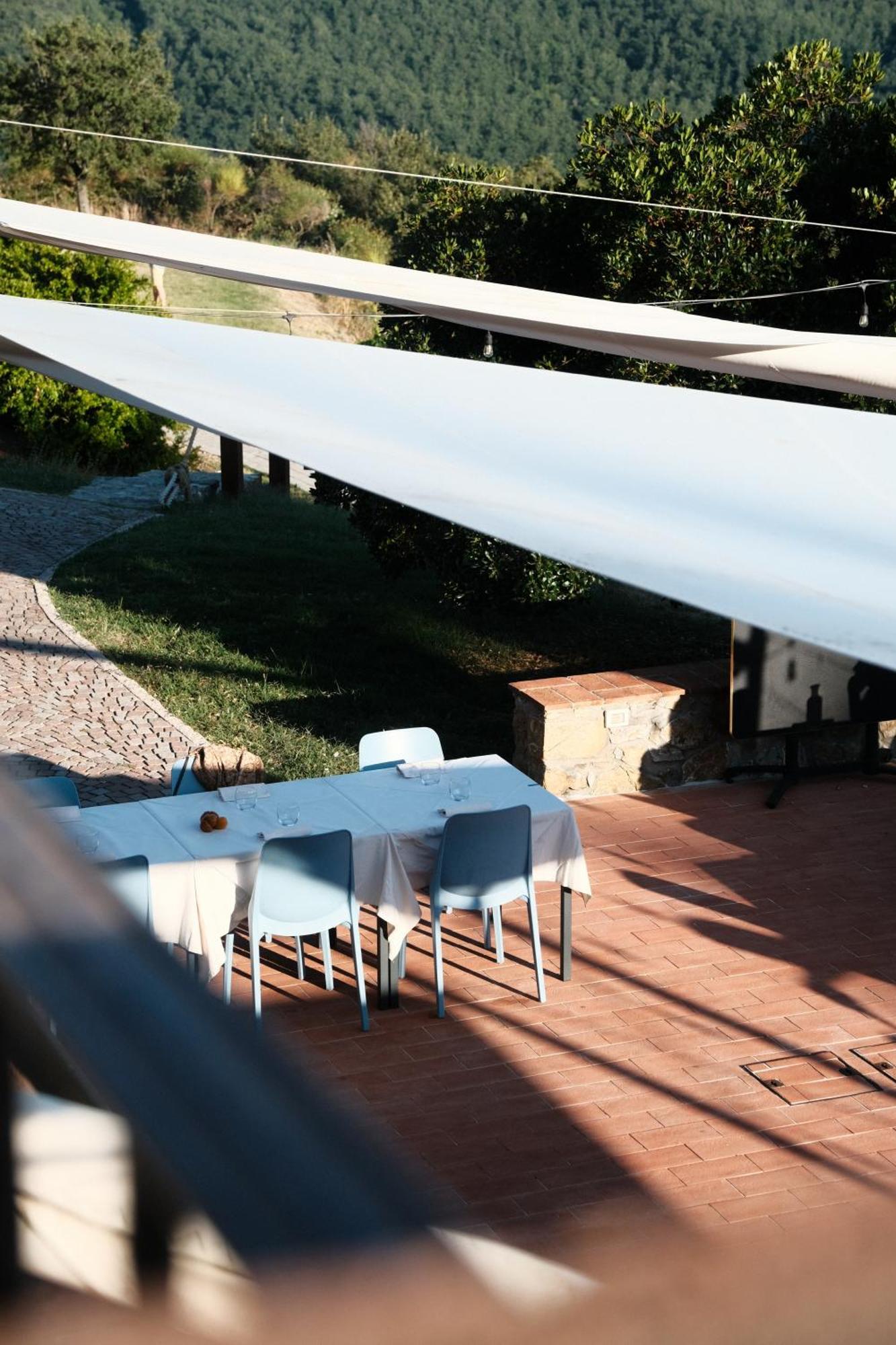 Vin Hotel - Wine Resort And Agriturismo Montieri Ngoại thất bức ảnh